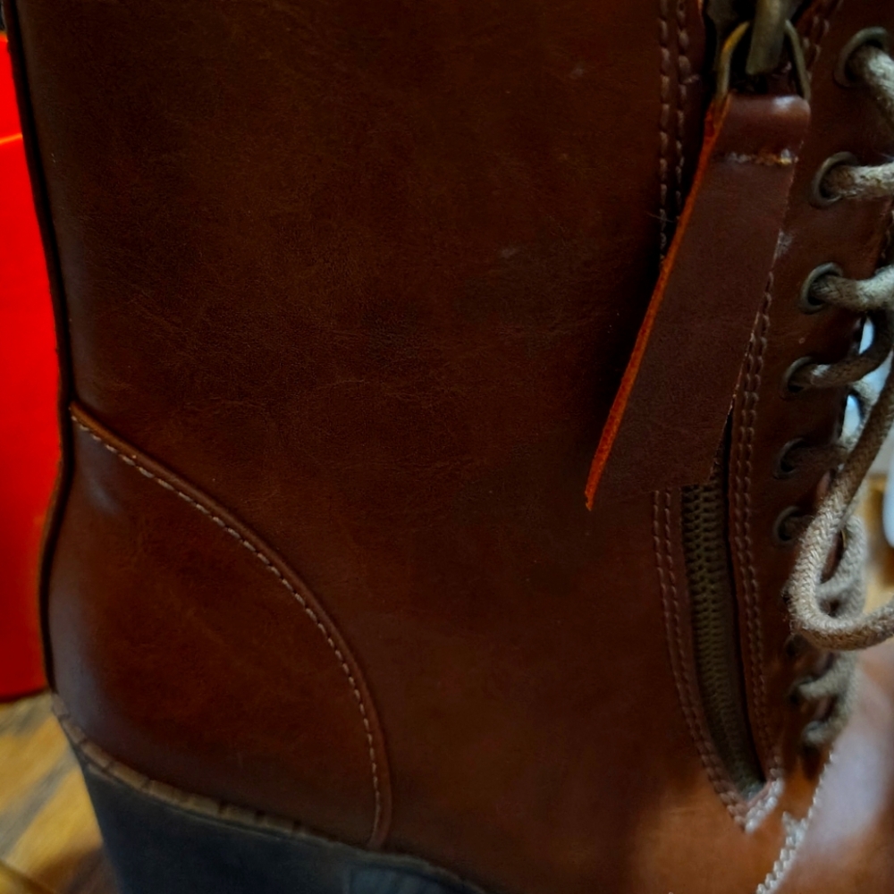 Soda Brand Brown Leather Like Lace-Up Boots With Side Zipper Size 8 1/2